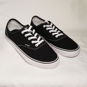 Size 7.5 Men Fila Black Size 9 Women